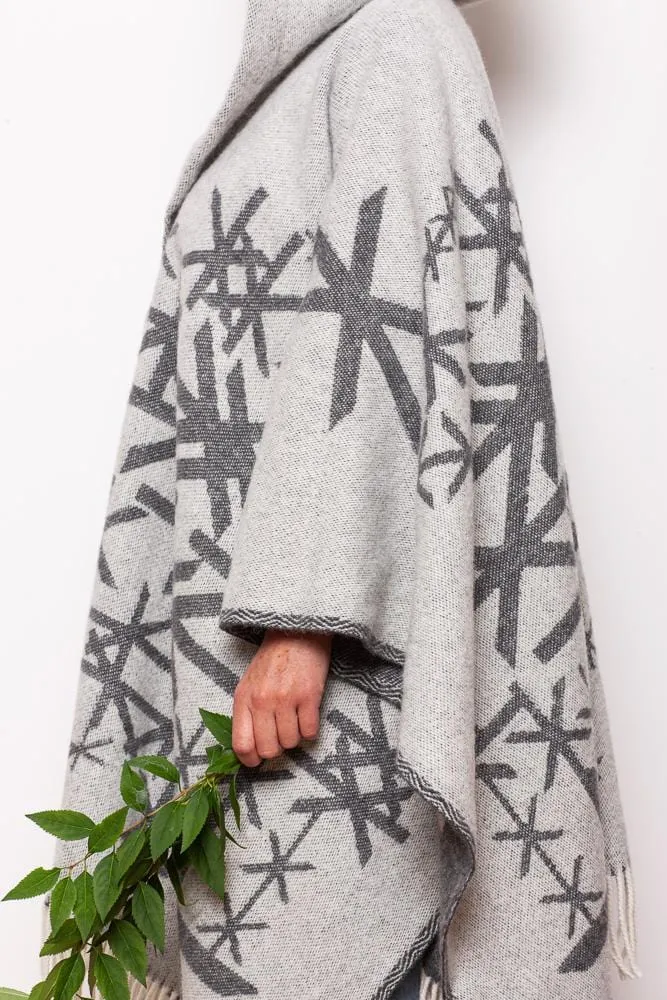 Runic wool cape with hood - Dark Grey Strength