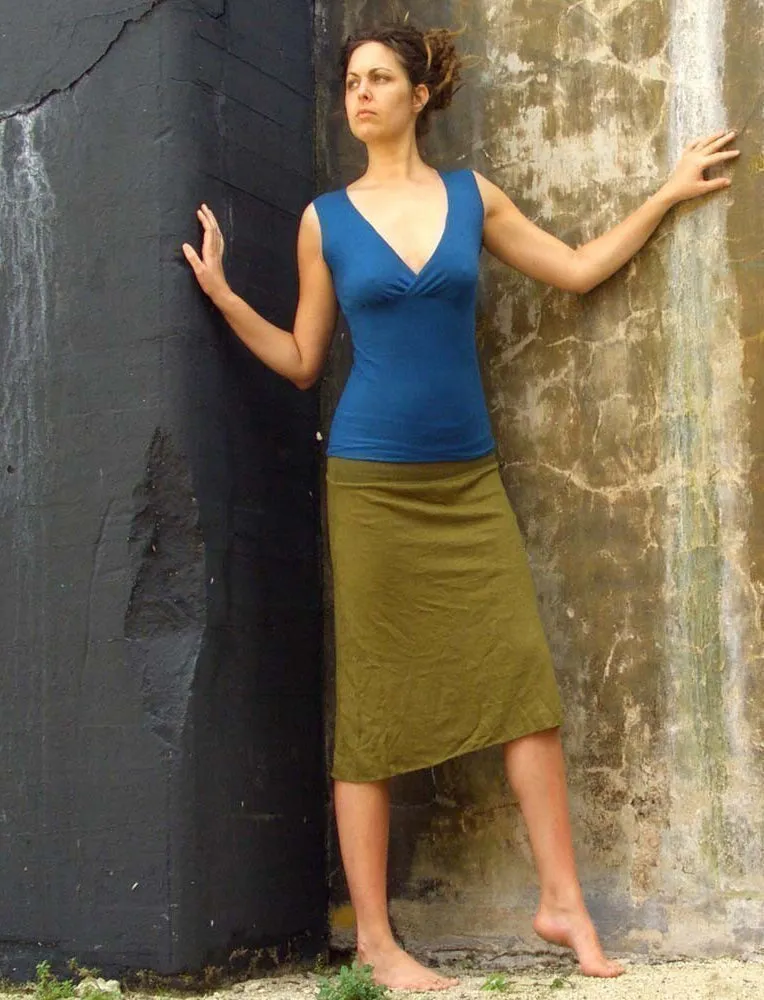 Secret Pocket Simplicity Below Knee Skirt